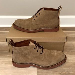 Steve Madden men’s size 11 lace up chukka boot golden tobacco suede color